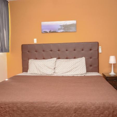 Calle 8 Suites Medellín Eksteriør billede