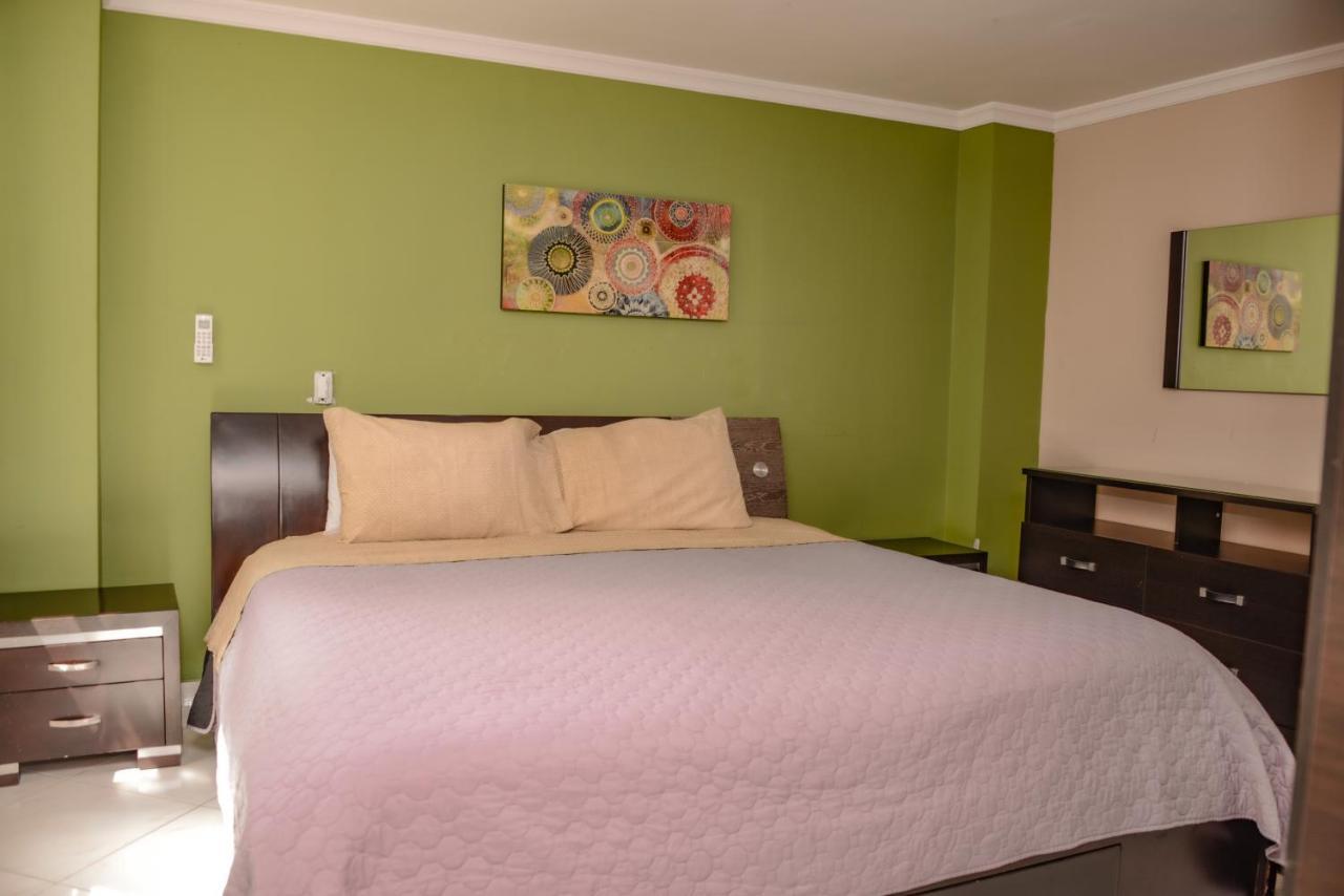 Calle 8 Suites Medellín Eksteriør billede