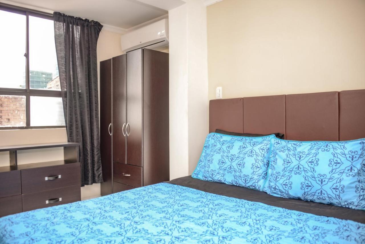 Calle 8 Suites Medellín Eksteriør billede