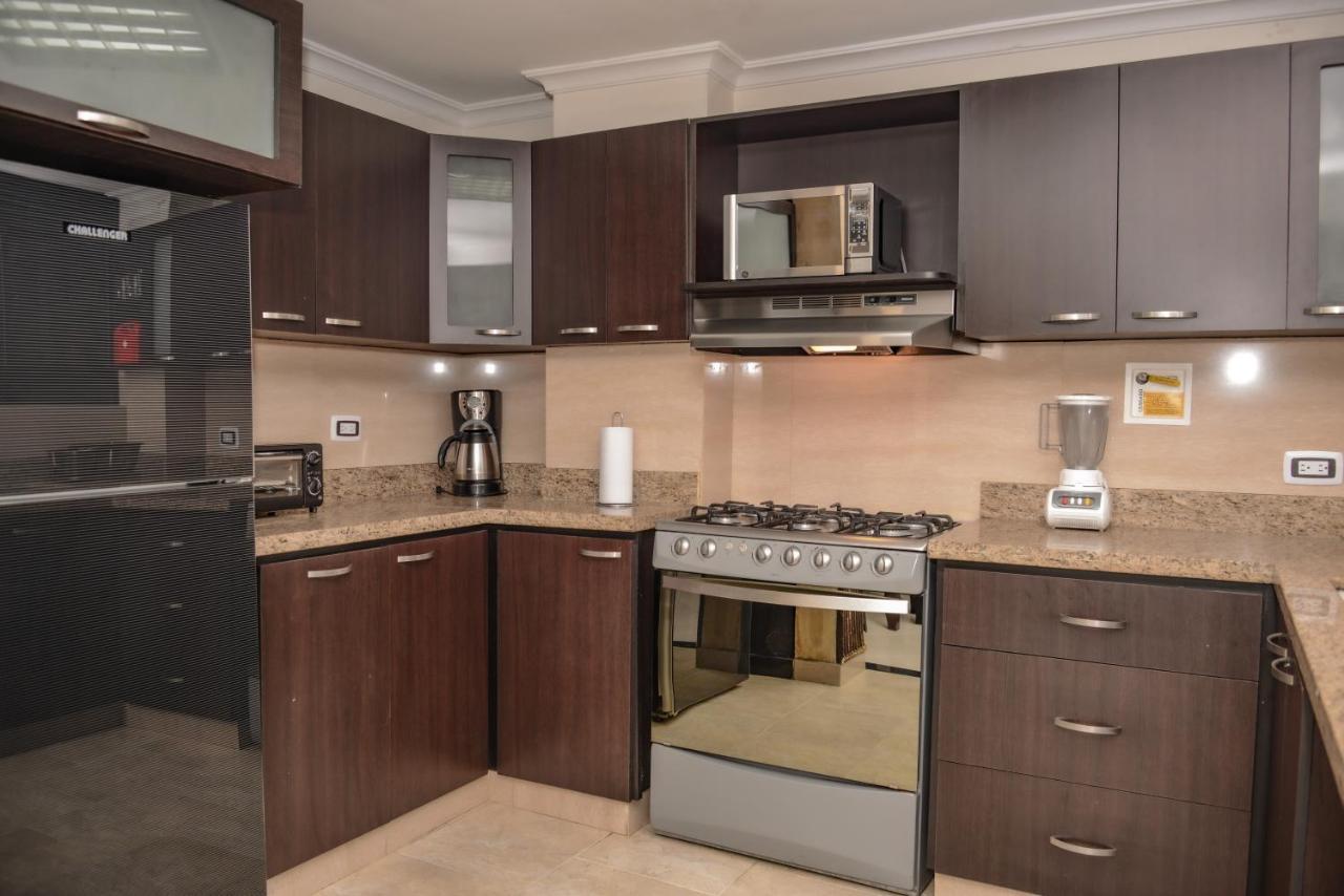 Calle 8 Suites Medellín Eksteriør billede