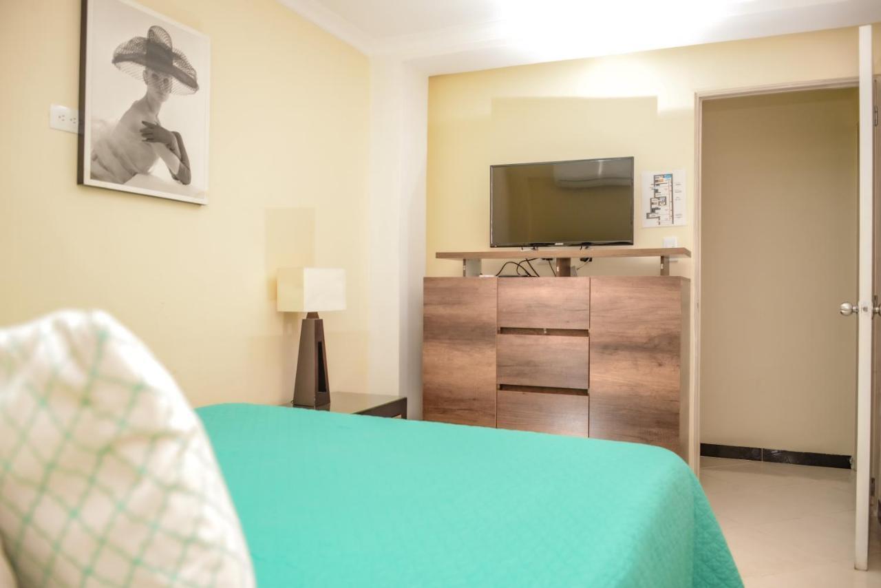 Calle 8 Suites Medellín Eksteriør billede