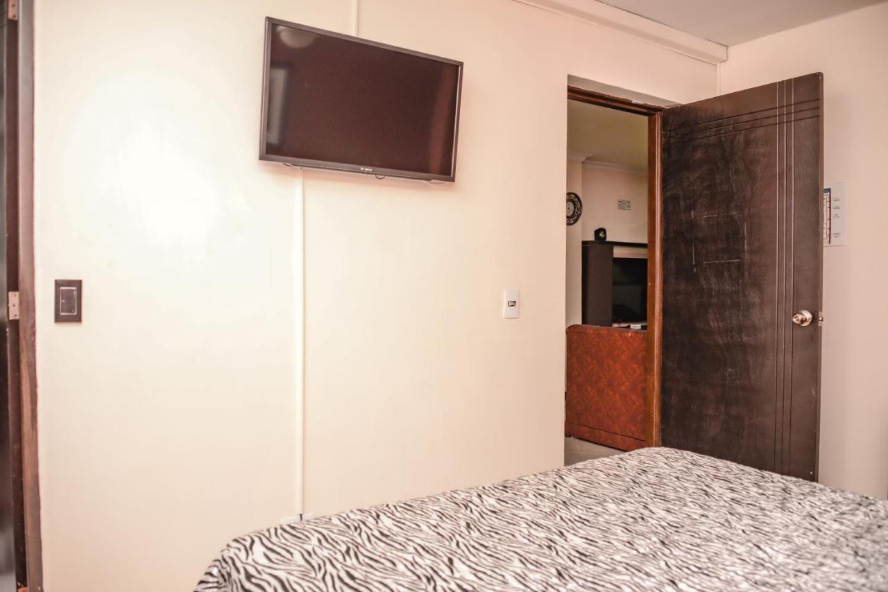 Calle 8 Suites Medellín Eksteriør billede