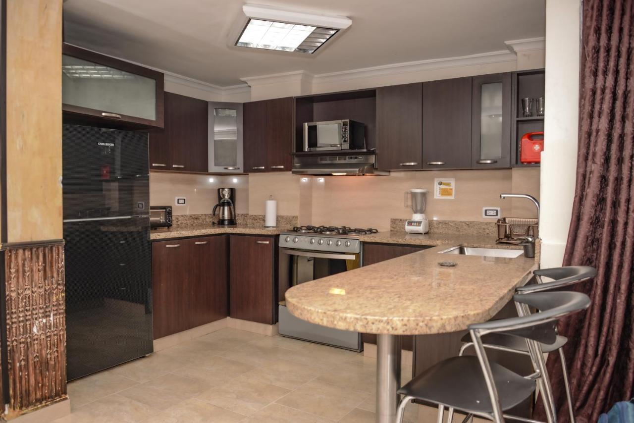 Calle 8 Suites Medellín Eksteriør billede